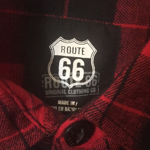 NWOT “reckle$$” graphic back flannel - Picture 3 of 3